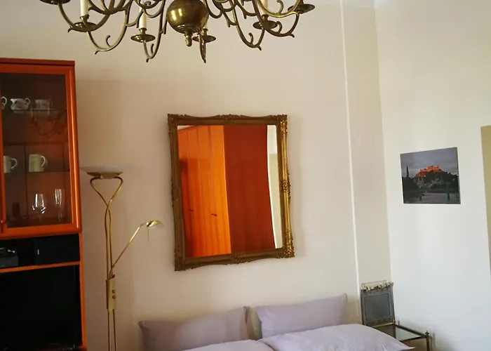 Garconniere Im Ehemaligen Austria * Gmunden